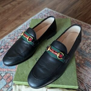 Gucci Black Leather Brixton Loafers for Women